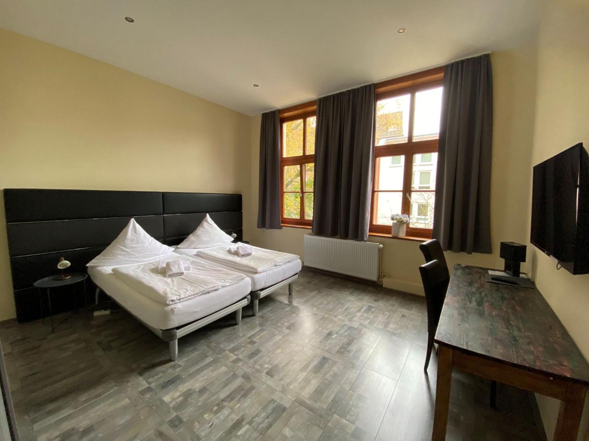Avalon Bed & Breakfast Themen/- Nichtraucherhotel Hannover Kültér fotó