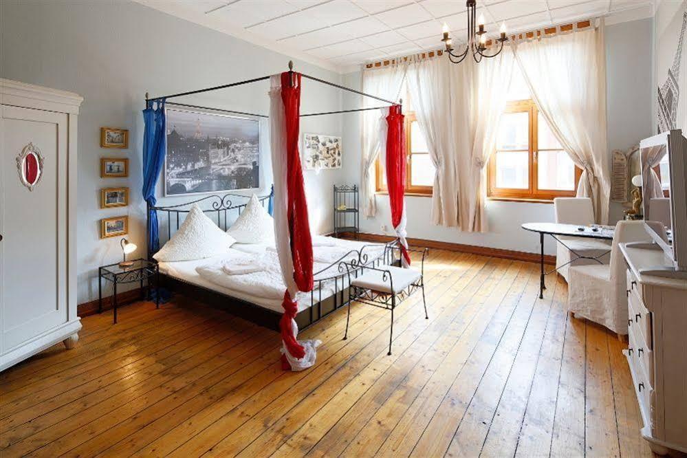 Avalon Bed & Breakfast Themen/- Nichtraucherhotel Hannover Kültér fotó